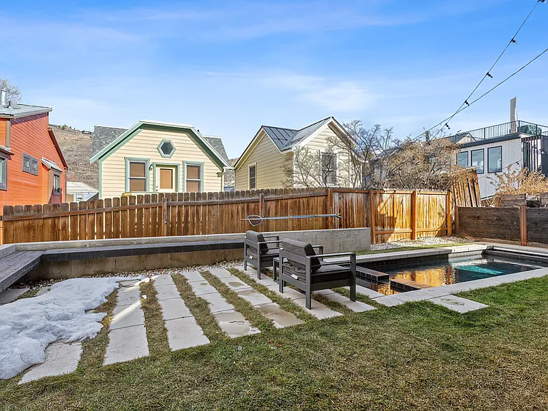 1102 Norfolk Ave — Photo 46