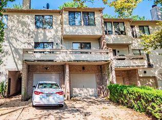18510 Locust Point Ct, Montgomery Village, MD 20886