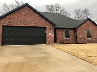 970 Harrison St, Pea Ridge, AR 72751