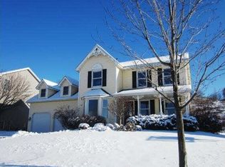 3012 Edward St, Saint Paul, MN 55109