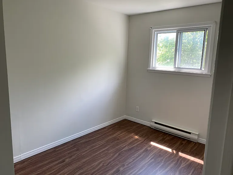 454 Oak St — Photo 7