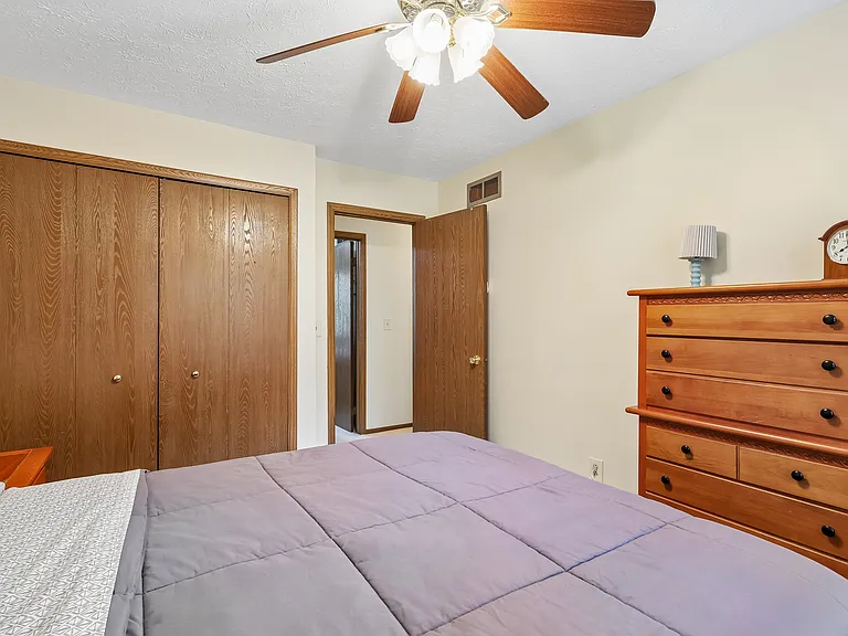 4702 Alger Rd — Photo 30