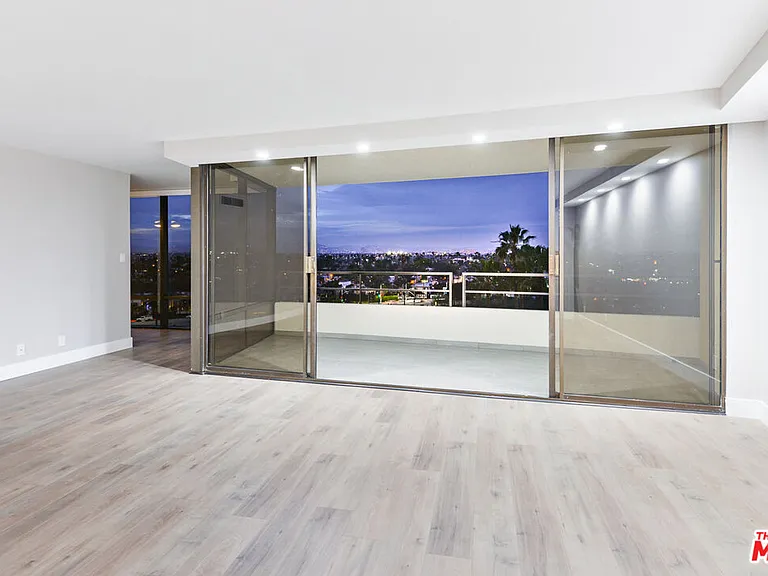 4265 Marina City Dr #415 — Photo 6