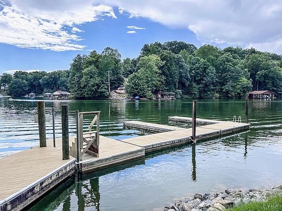 2nd image of 2 Charmwood Cir Lot 2
