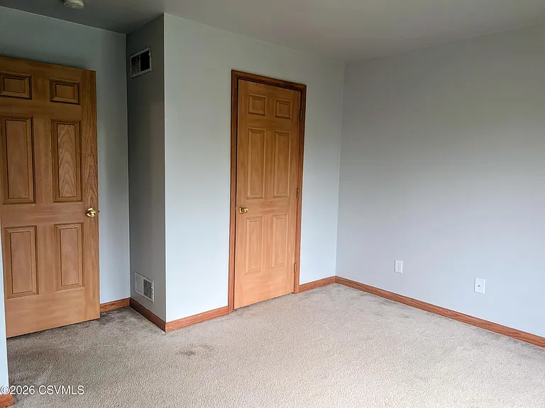1011 N Old Trl — Photo 13