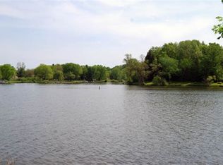 L6 Pueblo Ct, La Valle, WI 53941