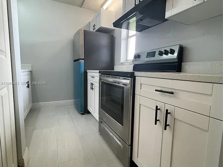 10169 Twin Lakes Dr #23 — Photo 2