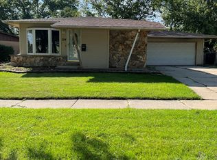 324 N Park Dr, Glenwood, IL