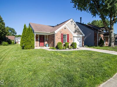 9709 River Oak Ln E, Fishers, IN, 46038