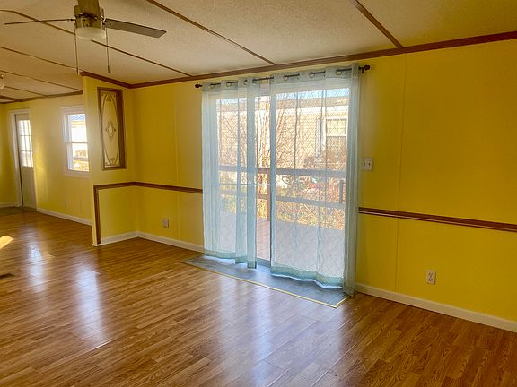 3rd image of 37819 Swann Dr