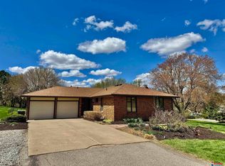 1221 Piper Way, Lincoln, NE 68527