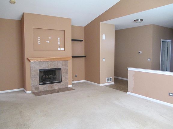4th image of 2720 Brahms Ln #1