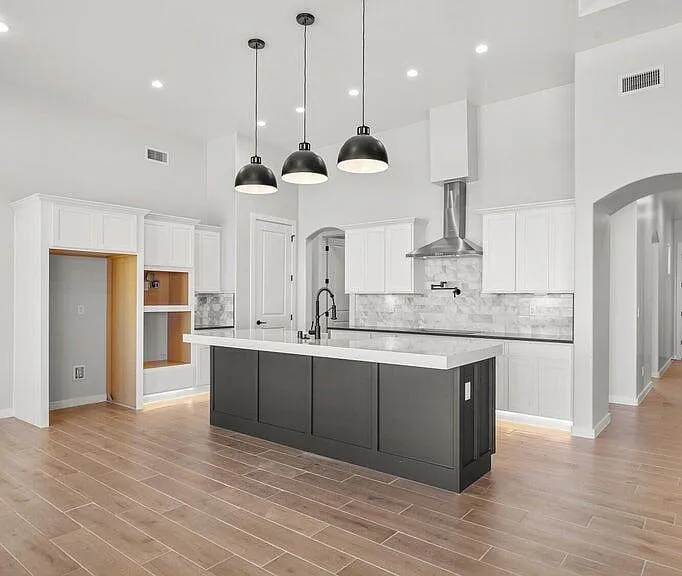 7305 Cimarron Rim Dr — Photo 35