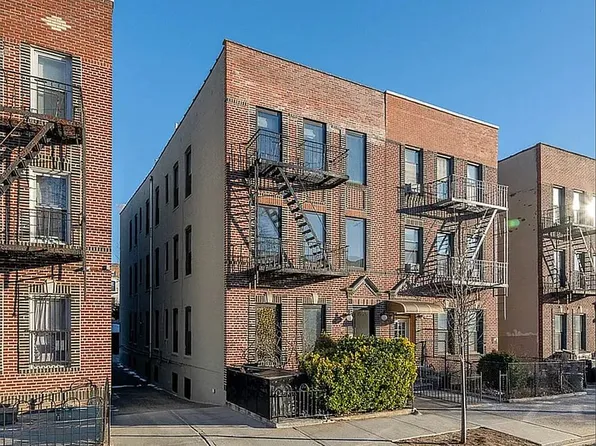 35-21 Crescent St, Astoria, NY 11106