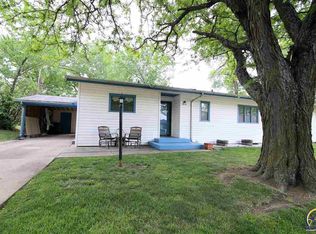 6636 SW Arborglade Ln, Topeka, KS 66619