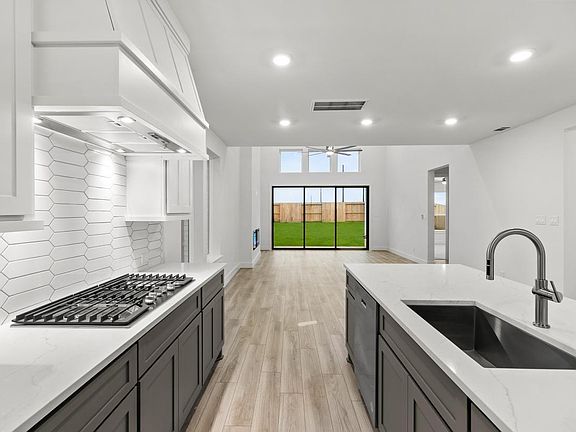 5th image of 31919 Burkett Crest Ln