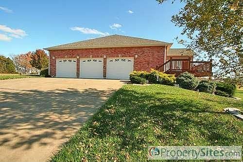 4th image of 1326 Riverwoods Trl