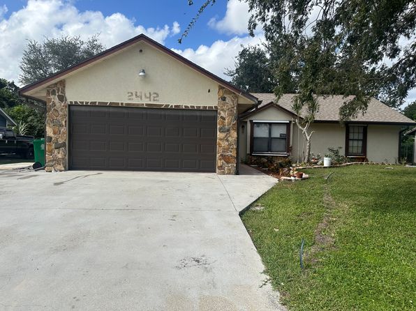 2442 SW Lafayette St