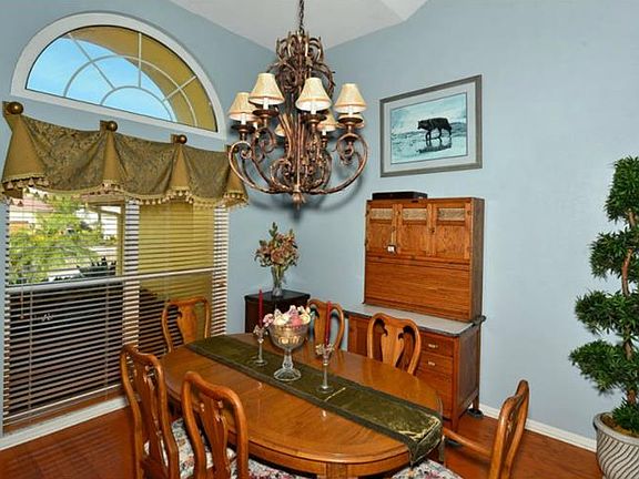 5th image of 1020 Sonata Ln