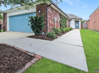 9775 Summer Glenn Ave, Baton Rouge, LA 70810