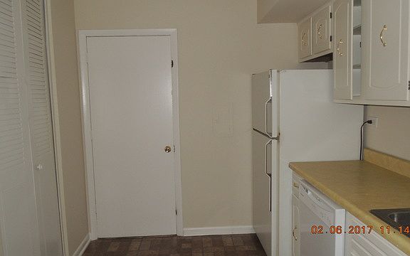 3rd image of 2056 Country Club Dr