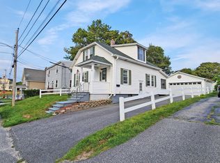 21 Moody St, Lewiston, ME 04240