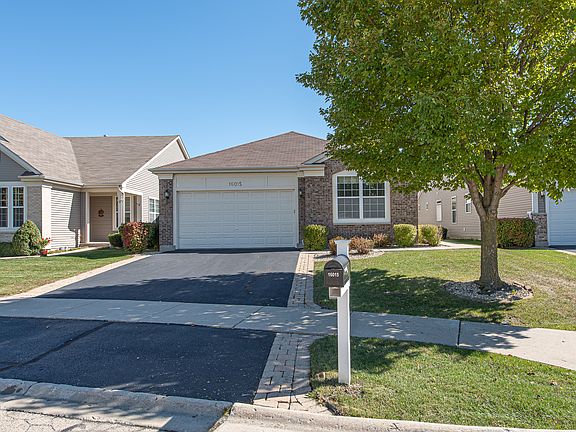 2nd image of 16015 Carillon Lakes Ct