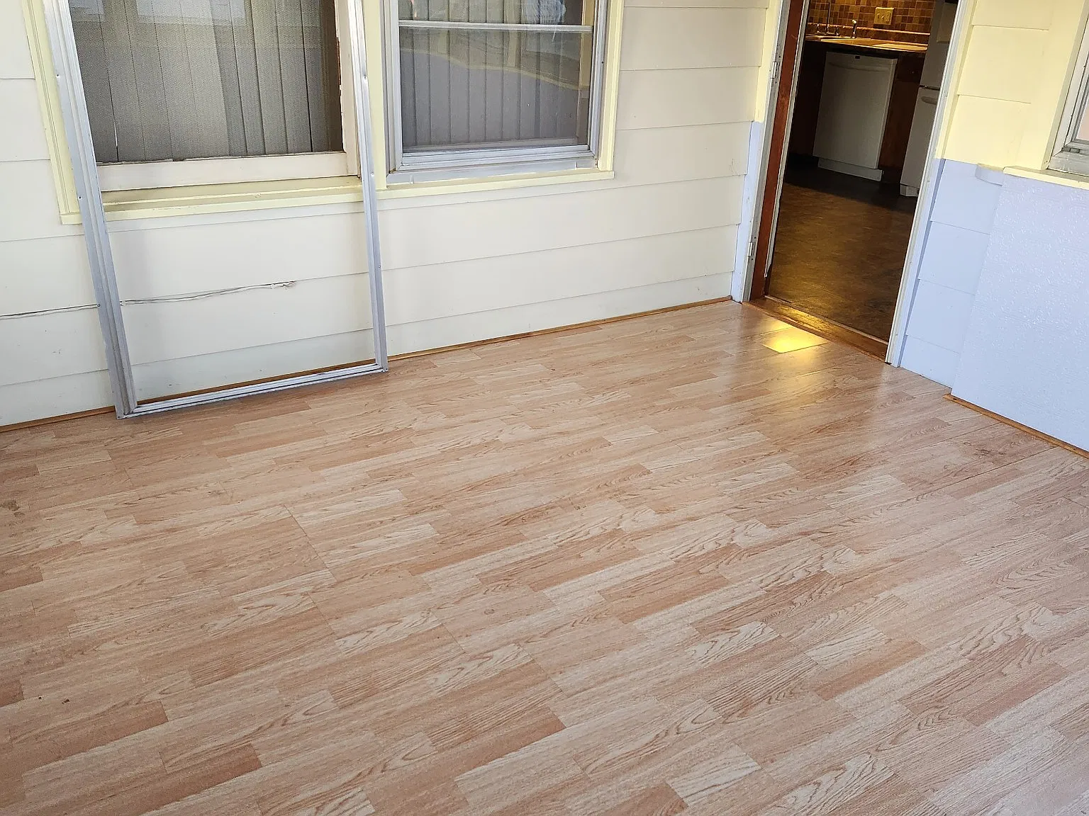 3 bed, 2200 sqft, $1,600 — Photo 4