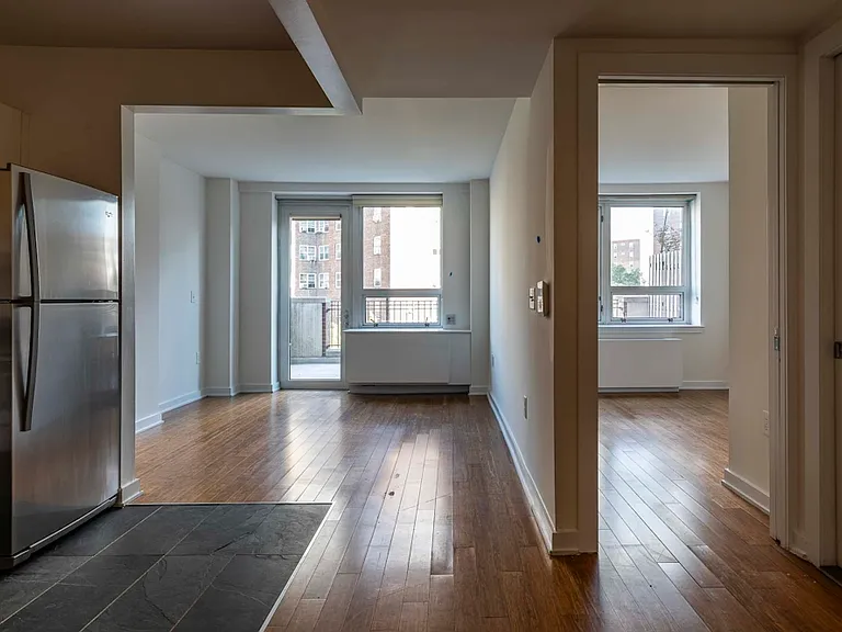 101 Avenue D #7AA — Photo 4