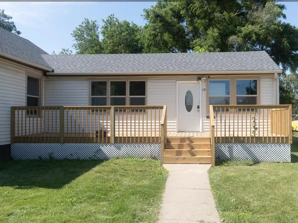 119 E 19th St, South Sioux City, NE 68776