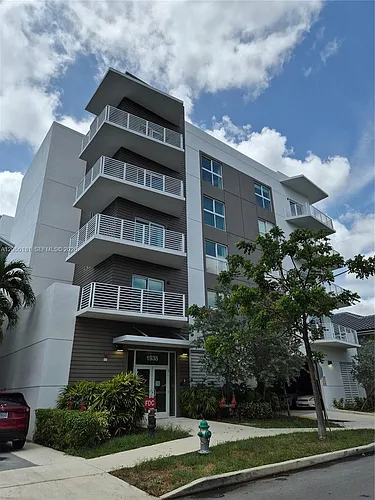 1938 Jackson St #502 Photo 1