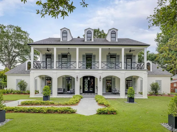 3206 Lake Desiard Dr, Monroe, LA 71201