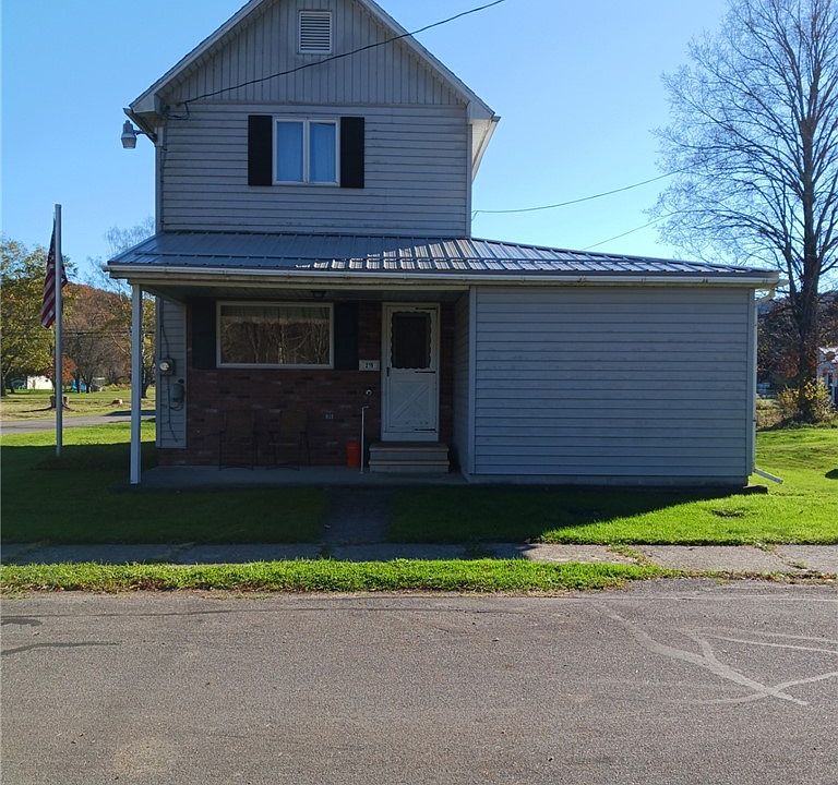 1st image of 216 Hill St