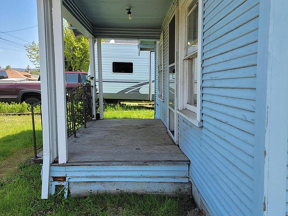 4th image of 530 Berrydale Ave