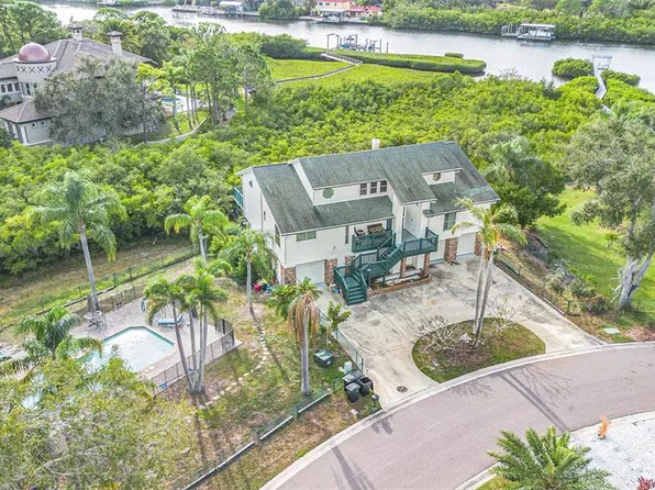 656 Soundview Dr, Palm Harbor, FL 34683