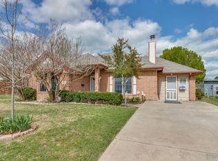 1014 Woodside Ln, Seagoville, TX 75159