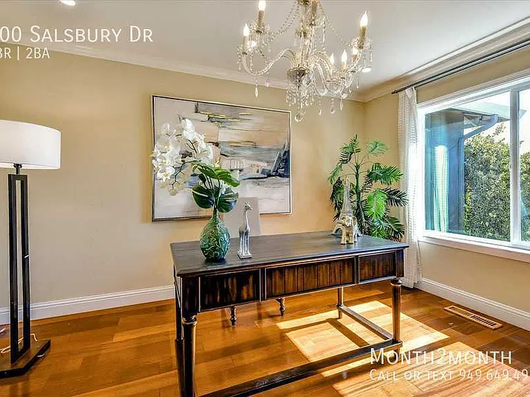 300 Salsbury Dr — Photo 9
