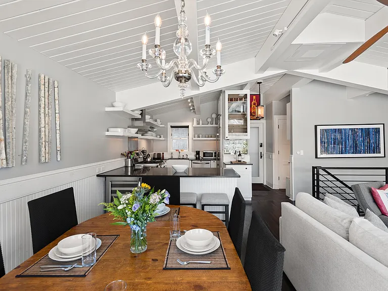 809 S Aspen St #13 — Photo 36