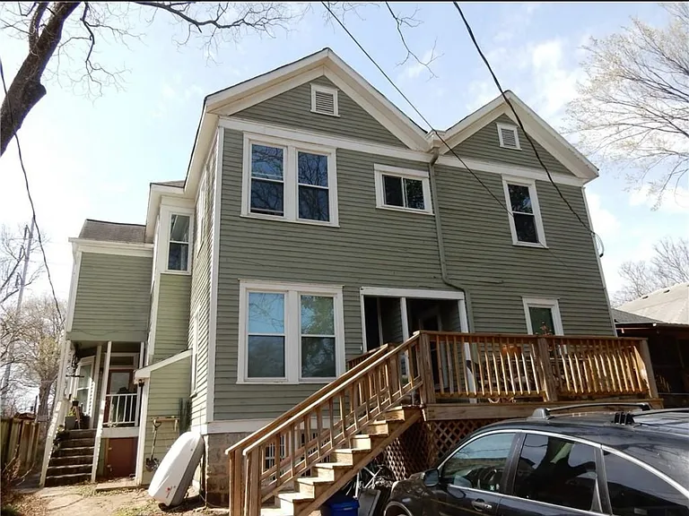 604 Boulevard SE #C — Photo 17