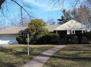 33 Montview Rd, Chelmsford, MA 01824