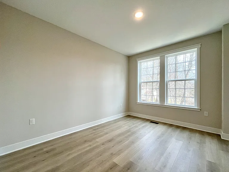 104 Myrtle Rd — Photo 10
