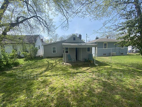 3rd image of 7035 Julian Ave