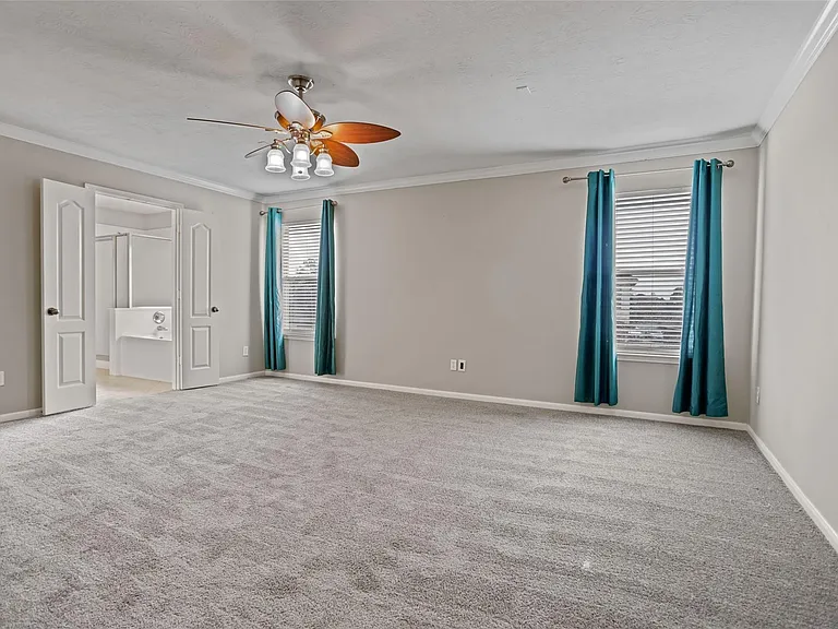 30322 Deleon Fields Dr — Photo 36
