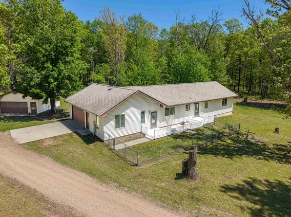 240 Hilts Rd, Gladwin, MI 48624