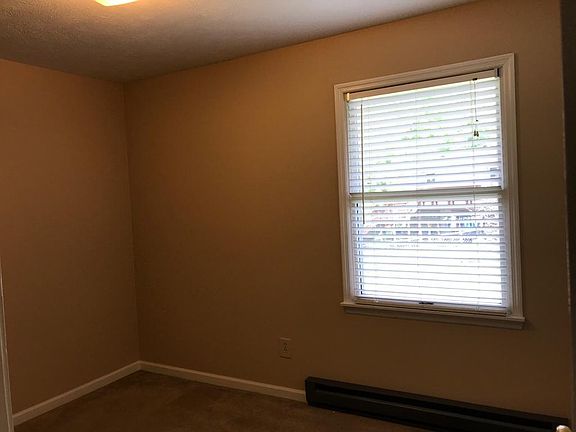 4th image of 604 Barefoot Dr
