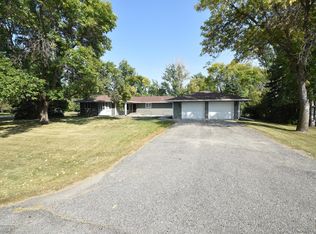 7102 12th St S, Fargo, ND 58104