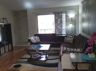 5351 N East River Rd APT 203, Chicago, IL 60656