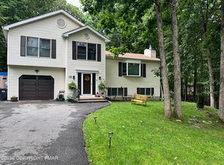 1169 Park Dr, East Stroudsburg, PA 18302
