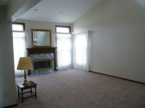 3rd image of 12022 E 86th St