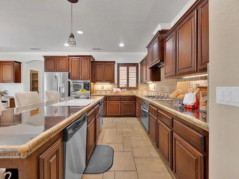 109 Palomares Ct — Photo 44